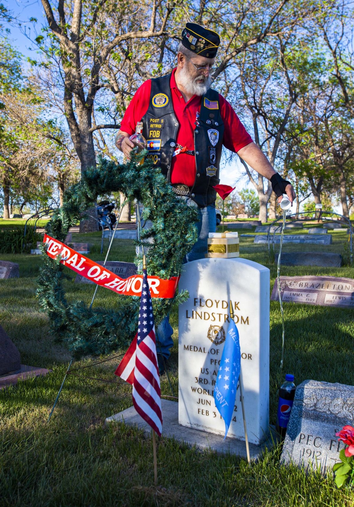 05_22_20 evergreen cemetery0151.jpg